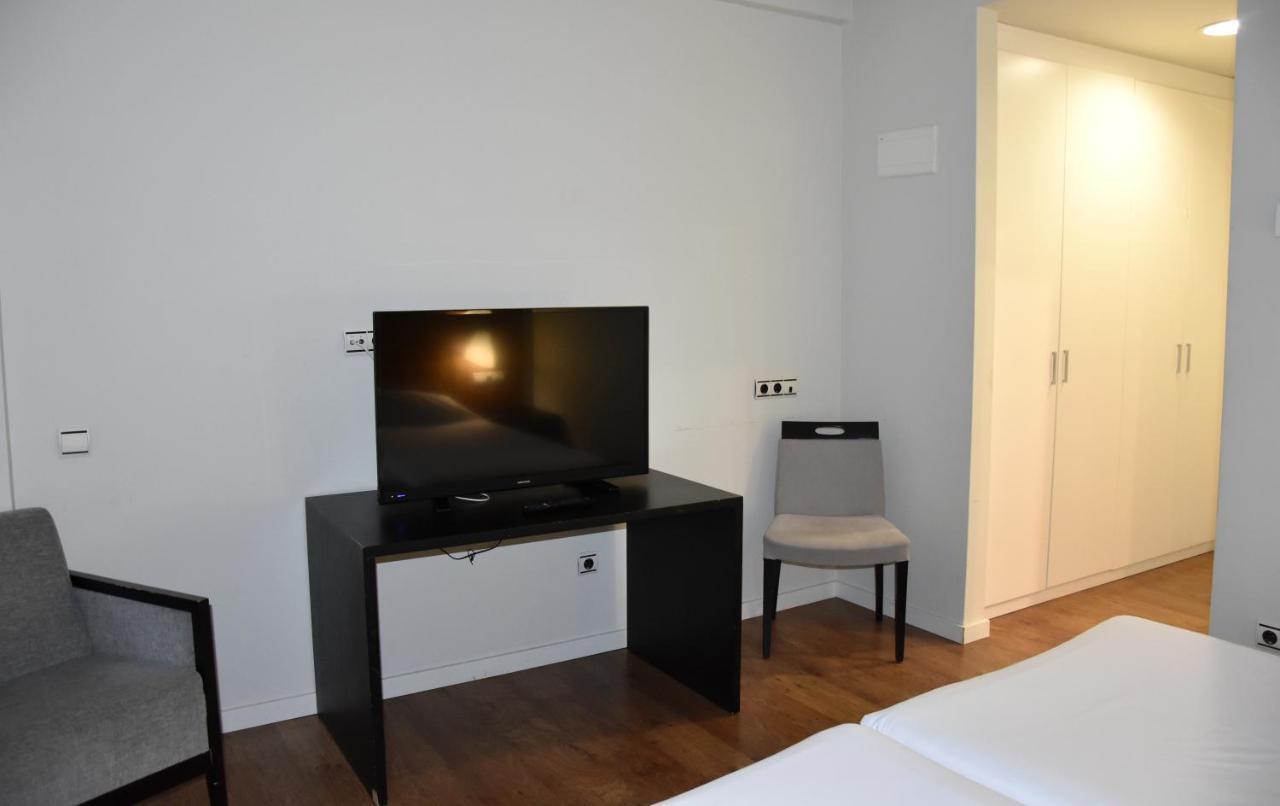Hotel Y Apartamentos Snoe איסאבה מראה חיצוני תמונה