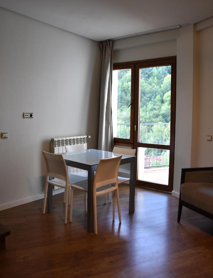 Hotel Y Apartamentos Snoe איסאבה מראה חיצוני תמונה