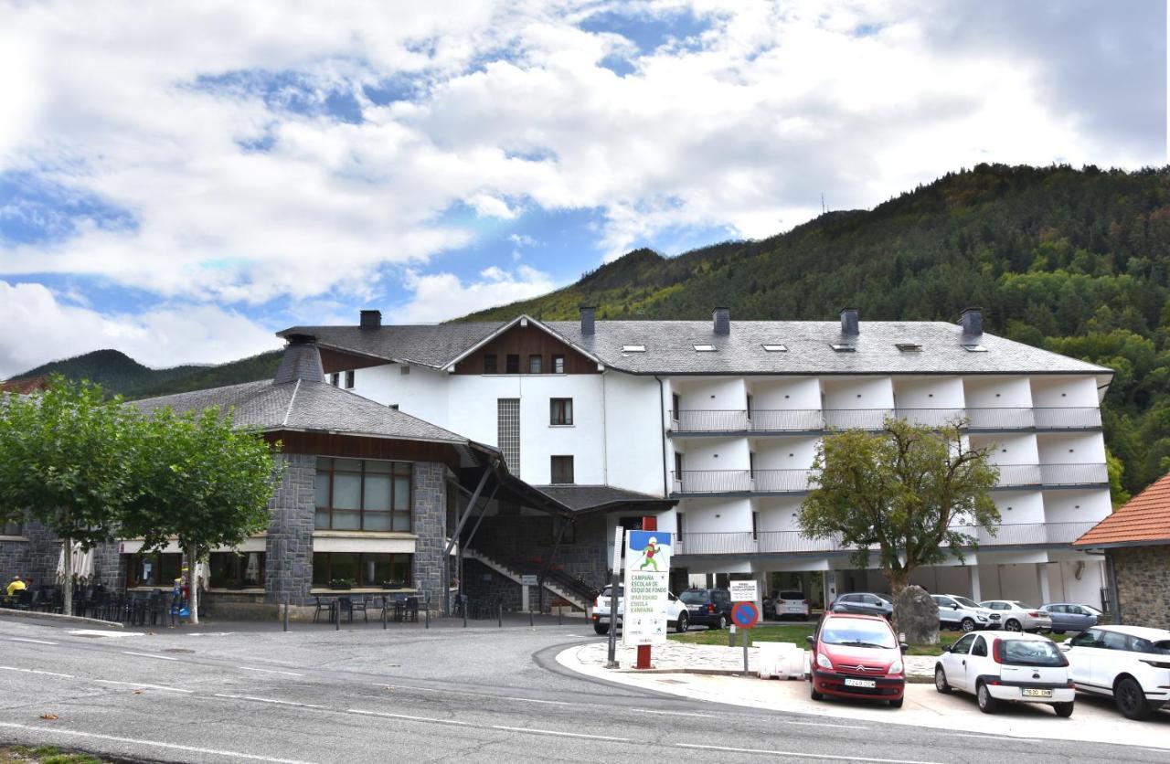 Hotel Y Apartamentos Snoe איסאבה מראה חיצוני תמונה