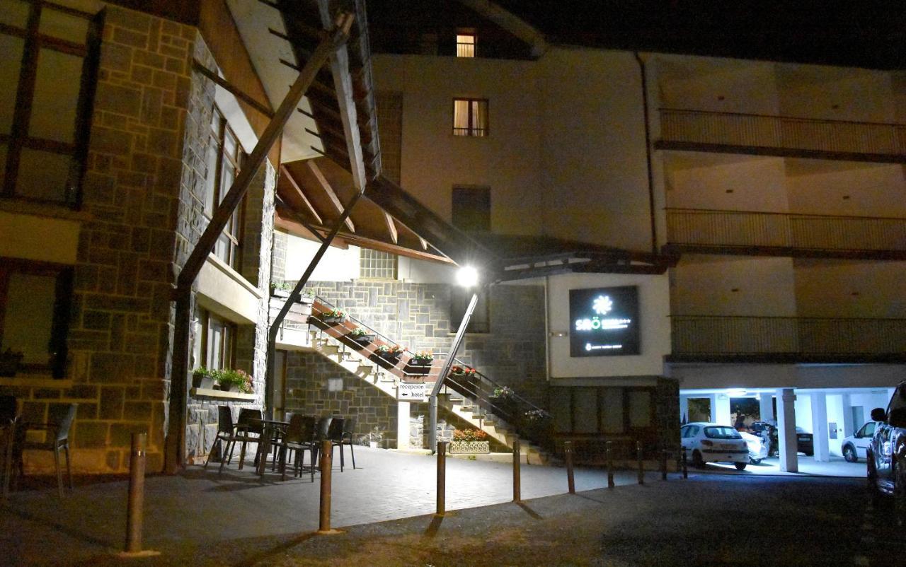 Hotel Y Apartamentos Snoe איסאבה מראה חיצוני תמונה