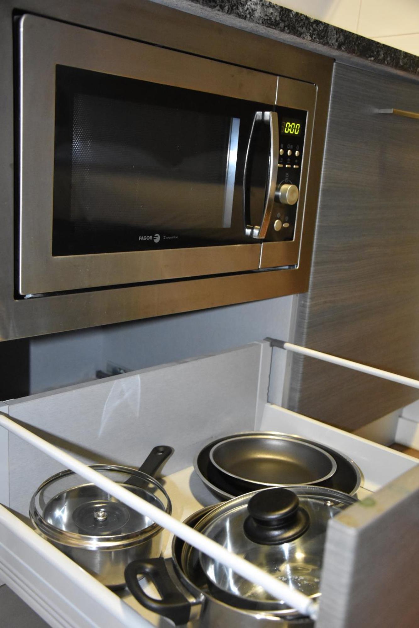 Hotel Y Apartamentos Snoe איסאבה מראה חיצוני תמונה