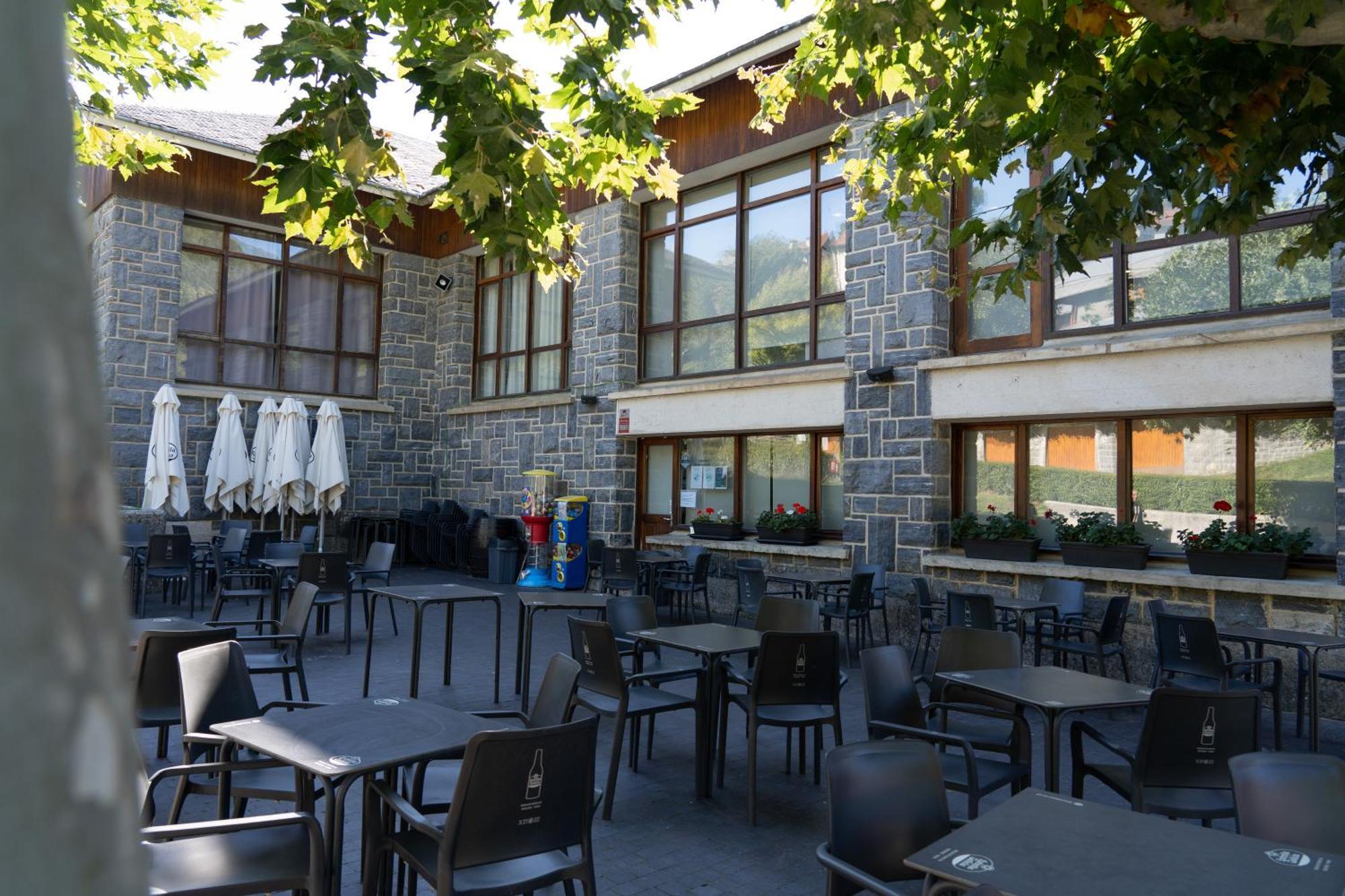 Hotel Y Apartamentos Snoe איסאבה מראה חיצוני תמונה