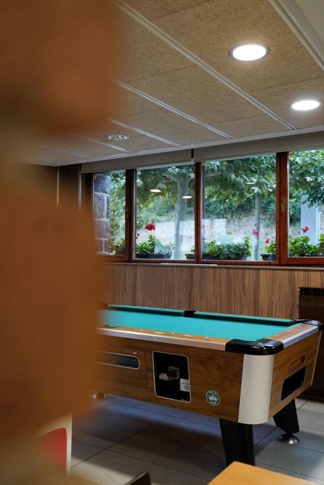 Hotel Y Apartamentos Snoe איסאבה מראה חיצוני תמונה